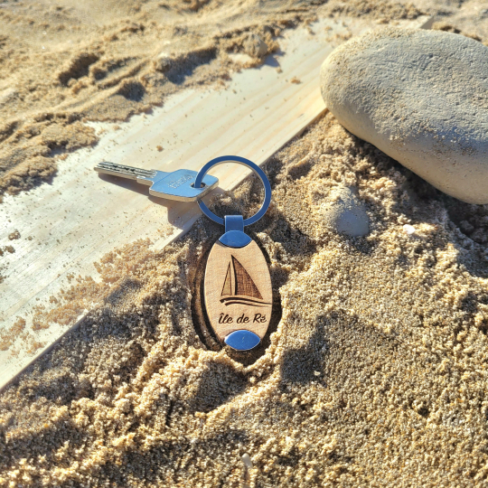 Île de Ré key ring - Wooden sailing boat