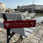 Pancarte en bois humour - Ce n'est pas la Wifi qui connecte les gens, c'est l'apéro !  Rouge Bordeaux