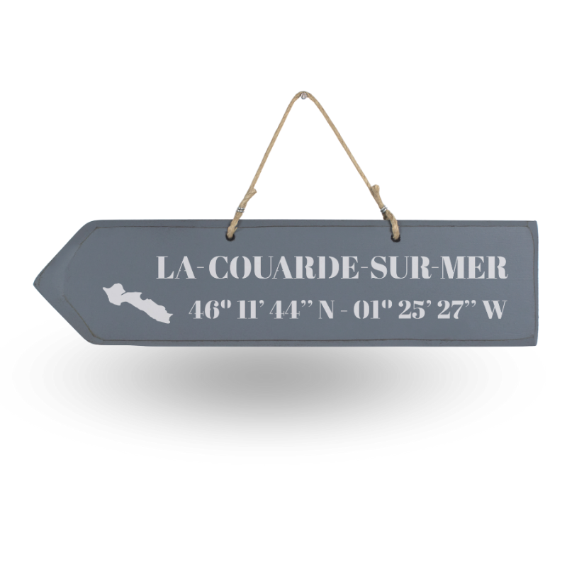 Wooden directional sign - La Couarde sur Mer left arrow