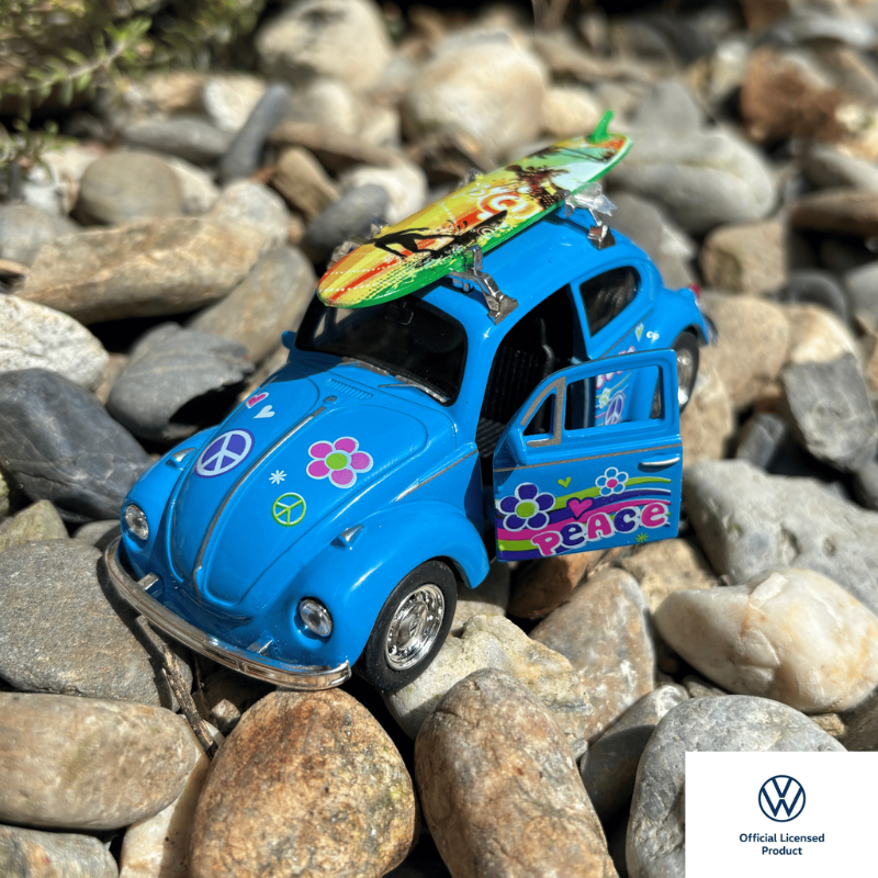 Volkswagen Beetle model car – Blue 'Peace & Love'