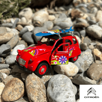 Citroën 2CV model car – Vintage red