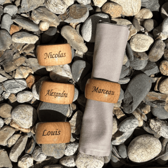 Rond de serviette personnalisable en bois laser - personnalisé prénom ou surnom
